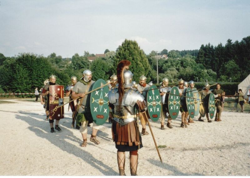 Angriffsformation Legions-, Auxilliar- und germanischer Hilfstruppen - Vexillatio Legionis VIII Augustae/Cohors I Germanorum/Chasuari